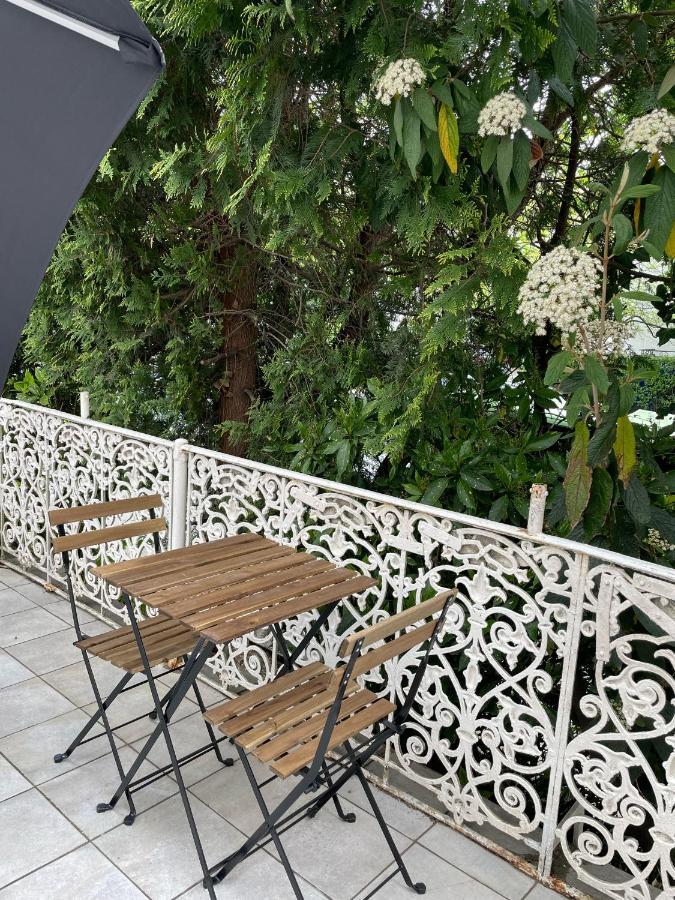 Cozy-Livings Altbau Mit Terrasse Und Kueche Am Stadtpark Бад Наухайм Екстериор снимка