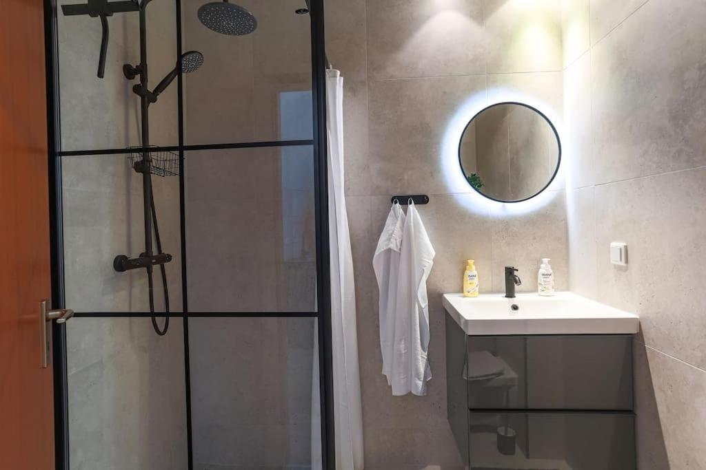 Cozy-Livings Altbau Mit Terrasse Und Kueche Am Stadtpark Бад Наухайм Екстериор снимка